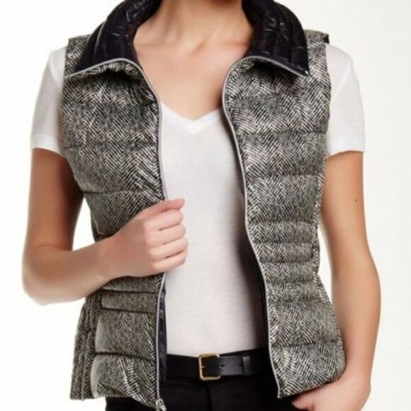 Vince Camuto Navy Polka Dot Full Zip Down Puffer Vest Size M - Picture 3 of 7